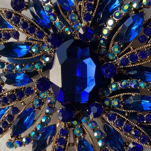 💙 TIEKS SAPPHIRE JEWELED FLOWER 💙 NWOT 💙 - Picture 12 of 16